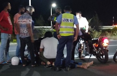 ސިނަމާލެ ބްރިޖުގެ ހައިވޭގައި ދުއްވި ސައިކަލެއް ކަހާލައި، މީހަކަށް އަނިޔާ ވެއްޖެ