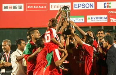 2008 ގައި ރާއްޖެ ޗެމްޕިއަންކަން ހޯދުން: އިންޑިއާ އަށް ހަޖަމު ނުވި ބަލި