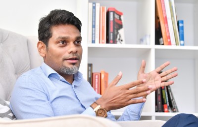 ކުންފުނިތައް ސިޔާސީ ކުރުމުގެ ބުރަ މިހާރު އުފުލޭވަރެއް ނޫން