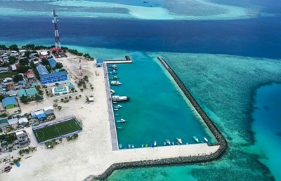 ހޯމް ސްޓޭގެ ފުރަތަމަ ބްރޭންޑަކީ "ރިހާކުރު އައިލެންޑް"