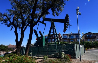 ޕާކިސްތާނުން ތެލާއި ގޭހުގެ ބޮޑު ރިޒާވެއް ފެނިއްޖެ