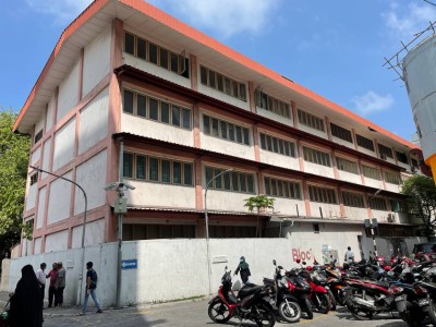 2.9 މިލިއަނަށް ބައު ޖަމާލުއްދީން ތަޅައިލަން ބަޔަކާ ހަވާލުކޮށްފި