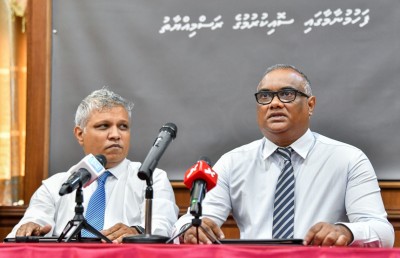 ފްލައިން ސްކޫލު ހިންގާނެ ކުންފުނި އުފައްދަން އެމްއެންޔޫއާއެކު އައިލެންޑް އޭވިއޭޝަނުން ސޮއިކޮށްފި