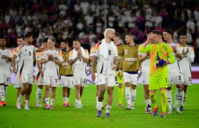 ޖަރުމަނުން އާ ޖީލެއް، ފެށީ އިތުބާރާ އެކު