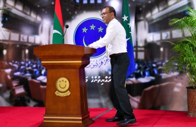 ބަރުލަމާނީއާ ގުޅޭ ގޮތުން ރައީސްއާ މަޝްވަރާ ކުރެވެންދެން ނަޝީދު ދެއްވާނީ އެއް ޖަވާބެއް!