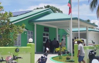 "ޒަކިއްޔާ މަރުވެފައި އޮތް އިރު ކައިރީގައި ބޮޑު ވަޅިއެއް އޮތް"