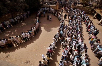 ފޮޅައި ސާފުކުރުމުގެ ވަޒީފާތަކަށް ޑިގްރީ ފެންވަރުގެ ބައި ލައްކަ މީހުން ކުރިމަތިލައިފި