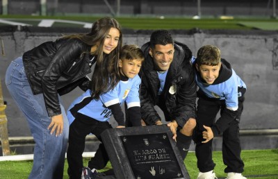 މެސީގެ ފަރާތުން ސުއަރޭޒް އަށް ޖަޒުބާތީ ވަދާއެއް