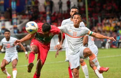 ޗެތުރީގެ ދެ ލަނޑާއެކު ރާއްޖެ ބަލިކޮށް އިންޑިއާ ފައިނަލަށް