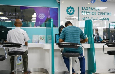 ބޭރު ފައިސާއިން އާމްދަނީ ލިބޭނަމަ އިންކަމް ޓެކްސް ޑޮލަރުން ދައްކަން ޖެހޭ ގޮތަށް ހަދައިފި