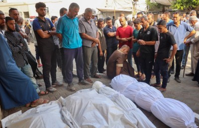 ޣައްޒާގައި މީހުން ހިމާޔަތް ހޯދާ ގެޔަކަށް ހަމަލާދީ 11 މީހަކު ޝަހީދުކޮށްލައިފި