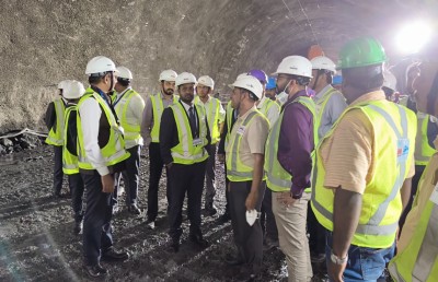 މުމްބާއީގައި ހަދާ ކަނޑުއަޑީގެ ޓަނަލްގެ މަސައްކަތް މިނިސްޓަރު މުއްތަލިބް ބައްލަވާލައްވައިފި