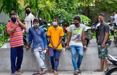 ޑީޕޯޓްކުރަން ފެށުމާ އެކު ބިދޭސީން ދިވެހިންނާ ކައިވެނިކުރަން ހުށަހަޅާ ވަރު އިތުރުވެއްޖެ