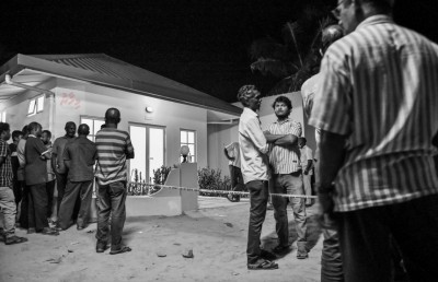 ރަށުން ބޭރު ދެ މީހެއްގެ ސަބަބުން ދަނގެތީގެ ނަން ޚަރާބު!