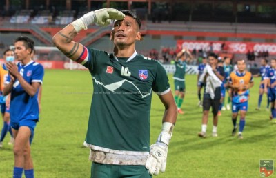 ގަލޮޅު ދަނޑުގައި ކުޅޭ ފައިނަލަށް ކިރަންގެ ބޮޑު އުންމީދެއް