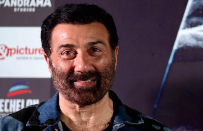 ވިހި އަހަރު ފަހުން ސަނީގެ "ގަދަރު 2" އަންނަ އަހަރު