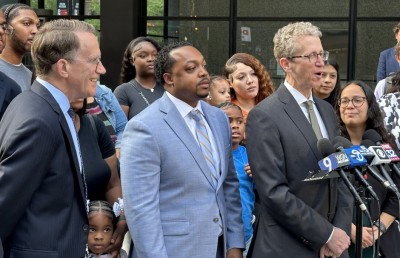 ނުހައްގުން 10 އަހަރު ޖަލުގައި ބޭއްވި މީހަކަށް 50 މިލިއަން ޑޮލަރުގެ ބަދަލެއް