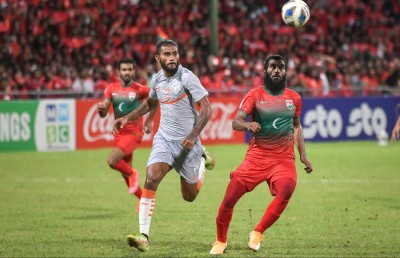 ޗެމްޕިއަން އިންޑިއާ އާއި ރާއްޖެއާ ދެމެދު ހުރި ފަރަގު