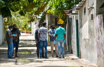 މަހުމޫދުގެ މަރު: ފުލުހުން ފާސްްކުރާ ގެއިން ޝައްކު ކުރެވޭ މަންޒަރެއް ފެނުނު!