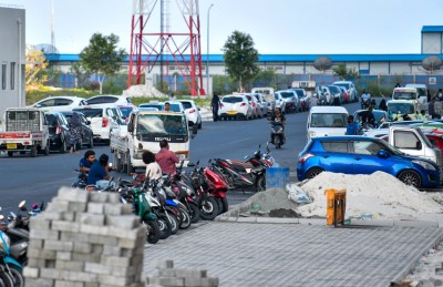 ހުޅުމާލޭގައި ގަވައިދާ ހިލާފަށް ބަހައްޓާފައި ހުރި ވެހިކަލްތައް ޓޯކޮށް، އެހެން ތަނަކަށް ބަދަލުކުރަން ފަށަނީ