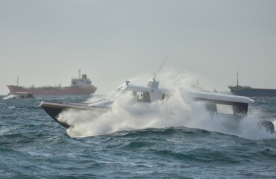 ކަނޑަށް ވެއްޓުނު އަންހެނަކު މަރުވެ ދަރިފުޅު ގެއްލިއްޖެ