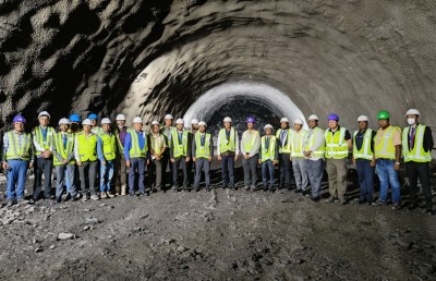 މުމްބާއީގައި ހަދާ ކަނޑުއަޑީގެ ޓަނަލްގެ މަސައްކަތް މިނިސްޓަރު މުއްތަލިބް ބައްލަވާލައްވައިފި