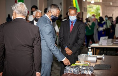 ދިވެހި ފޮތަށް ހާއްސަކޮށް އެމްއެންޔޫގެ ފުރަތަމަ ފޮތް މައުރަޒު ހުޅުވައިފި