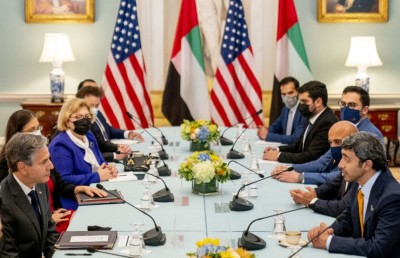 އީރާނާއެކު ދެން މުއާމަލާތް ކުރާނީ އެހެން ގޮތަކަށް: އެމެރިކާ