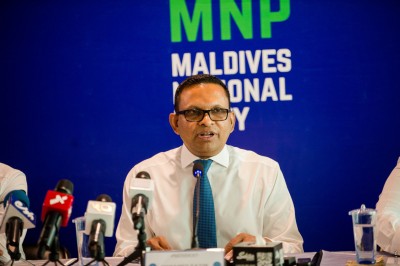 ވަކި ގައުމެއް ބޭރުކުރަން ގޮވާލާ މަގުމަތީގައި ހަޅޭއްލެވުމަކީ ތާއީދު ކުރާ ކަމެއް ނޫން: ނާޒިމް