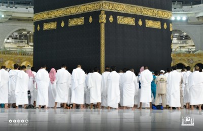 ދެ ހަަރަމްފުޅުގައި "ސޯޝަލް ޑިސްޓެންސިން" އުވާލައިިފި