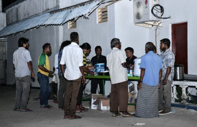 ރަށުން ބޭރު ދެ މީހެއްގެ ސަބަބުން ދަނގެތީގެ ނަން ޚަރާބު!