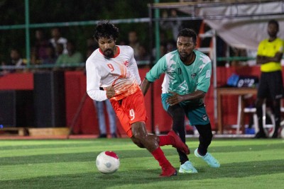 ޔުނައިޓެޑް އެފްސީ ބަލިކޮށް ބްލަޑްޒް ފައިނަލުގެ ޖާގައެއް ކަށަވަރުކޮށްފި