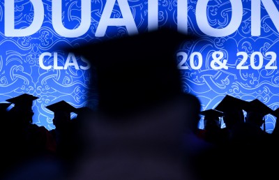 ސްޓޫޑެންޓް ލޯނު ފައިސާ ލަސްވެ ދަރިވަރުން ކަންބޮޑުވެފައި!