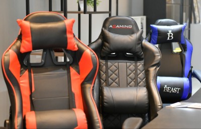 ގޭމަރުންނަށް އަރާމު ގޮނޑި އާއި މޭޒު ދަމާސް އިން