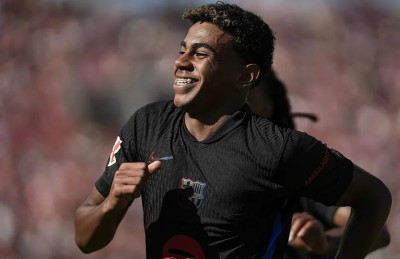 ޔަމާލަށް ބޮޑު މުސާރައެއް ދޭން ސަޕޯޓަރުން ގޮވާލަނީ