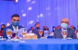 ވިލާ ކޮލެޖުގެ ސްޓޭޑެންޓު އެވޯޑު 185 ދަރިވަރަކަށް