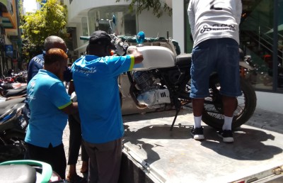 މާލޭގެ މަގުތަކުގައި ހުރި ބާވެ، ހަލާކުވެފައިވާ 224 ސައިކަލް ނަގައިފި