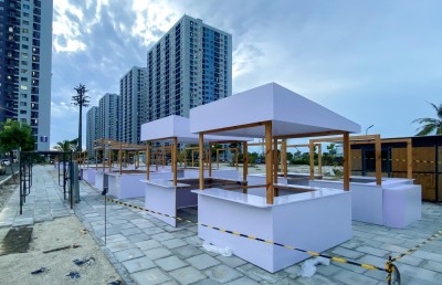 ކިއޮސްކަށް ކުރިމަތިލި މީހުންގެ ކަންބޮޑުވުންތަކާ ހެދި، ގުރުއަތުލުން ފަސްކޮށްފި