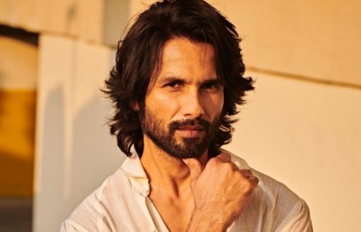 ޝާހިދު ޕެރަޓްރޫޕަރެއްގެ ރޯލަށް