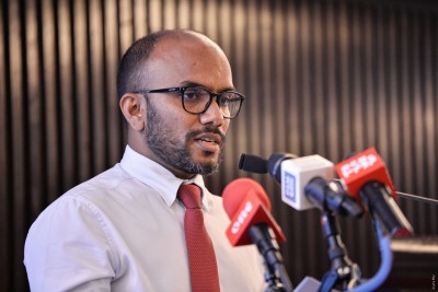 ދަރަނި ރީސްޓްރަކްޗާ ކުރިނަމަ ލޯން ދޭން މީހުން ޖެހިލުންވީސް: މިނިސްޓަރު އަމީރު