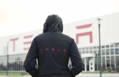 ޓެސްލާ ޓްރިލިއަން ޑޮލަރުގެ ކުންފުންޏަކަށް ވެއްޖެ