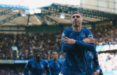 ފުރަތަމަ ހާފުގައި ހަތަރު ގޯލު ޖަހައިގެން ޕާމާ އަށް ރެކޯޑެއް