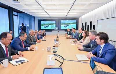 ރައީސް މުއިއްޒު، ގޫގުލް އޮފީހަށް ޒިޔާރާތް ކުރައްވައި ގުޅިގެން މަސައްކަތް ކުރަން މަޝްވަރާ ކުރައްވައިފި