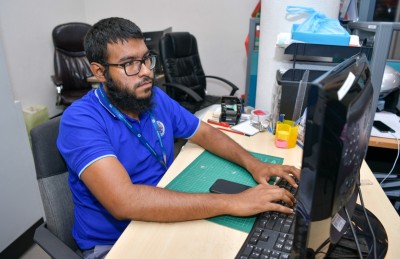 ނުކުޅެދުންތެރިކަން ހުންނަ ޒުވާނުންނާ އެކު އެމްޕީއެލް