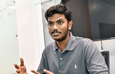 އައްޑޫ ހައި ސްކޫލު: އޭ ލެވެލްގައި ވަރުގަދަ ބްރޭންޑަކަށް!