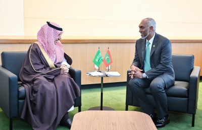 ރައީސް، ސައޫދީ އަދި އޮމާންގެ ފޮރިން މިނިސްޓަރާ ބައްދަލުކުރައްވައިފި