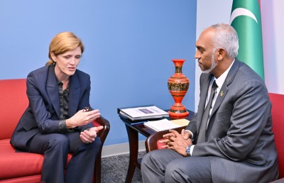 ރައީސް، ޔޫއެސްއެއިޑްގެ އިސްވެރިއަކާ ބައްދަލުކުރައްވައިފި