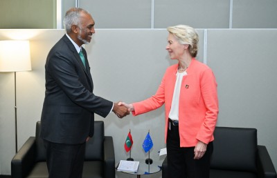 ރައީސް، ޔޫރަޕިއަން ކޮމިޝަންގެ ރައީސާ ބައްދަލުކުރައްވައިފި