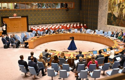 ސަލާމަތީ މަޖިލީހުގައި ނެތް ޑިމޮކްރަސީއެއް ގައުމުތަކުން ލިބޭނެ ކަމަށް އުންމީދެއް ނުކުރެވޭނެ: ރައީސް