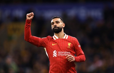 ސިޓީއަށް މޮޅު ނުވެވުމުގެ ފައިދާ ނަގައި ލިވަޕޫލް އެއް ވަނައަށް ޖެހިލައިފި